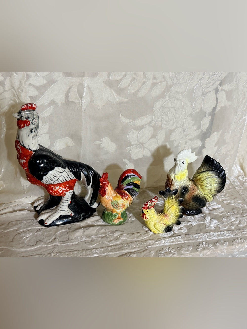 4 PC Hand-Painted Ceramic Rooster Figurine - Multicolor